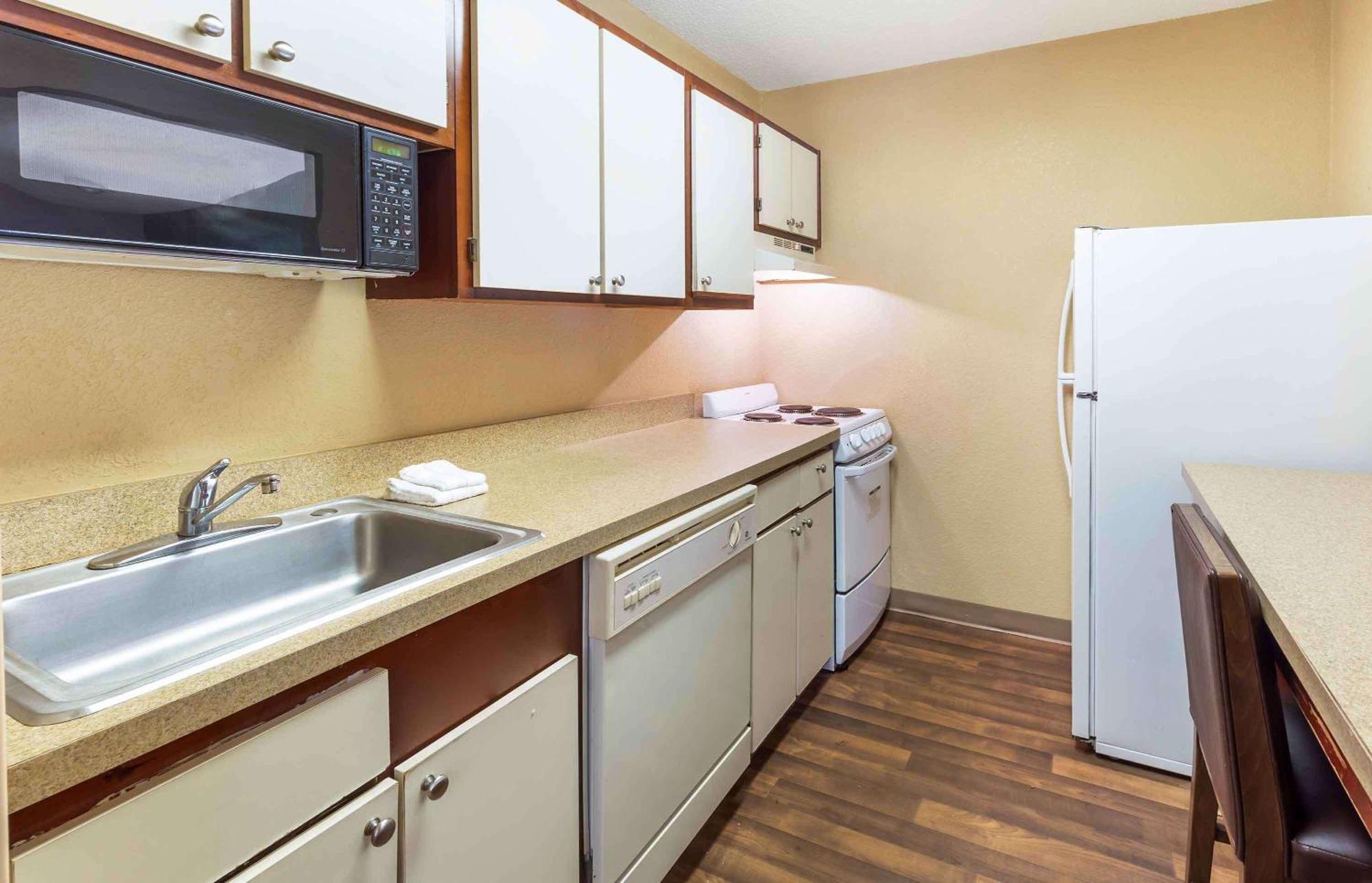 Extended Stay America Select Suites - Raleigh - Cary - Regency Parkway South Exteriér fotografie