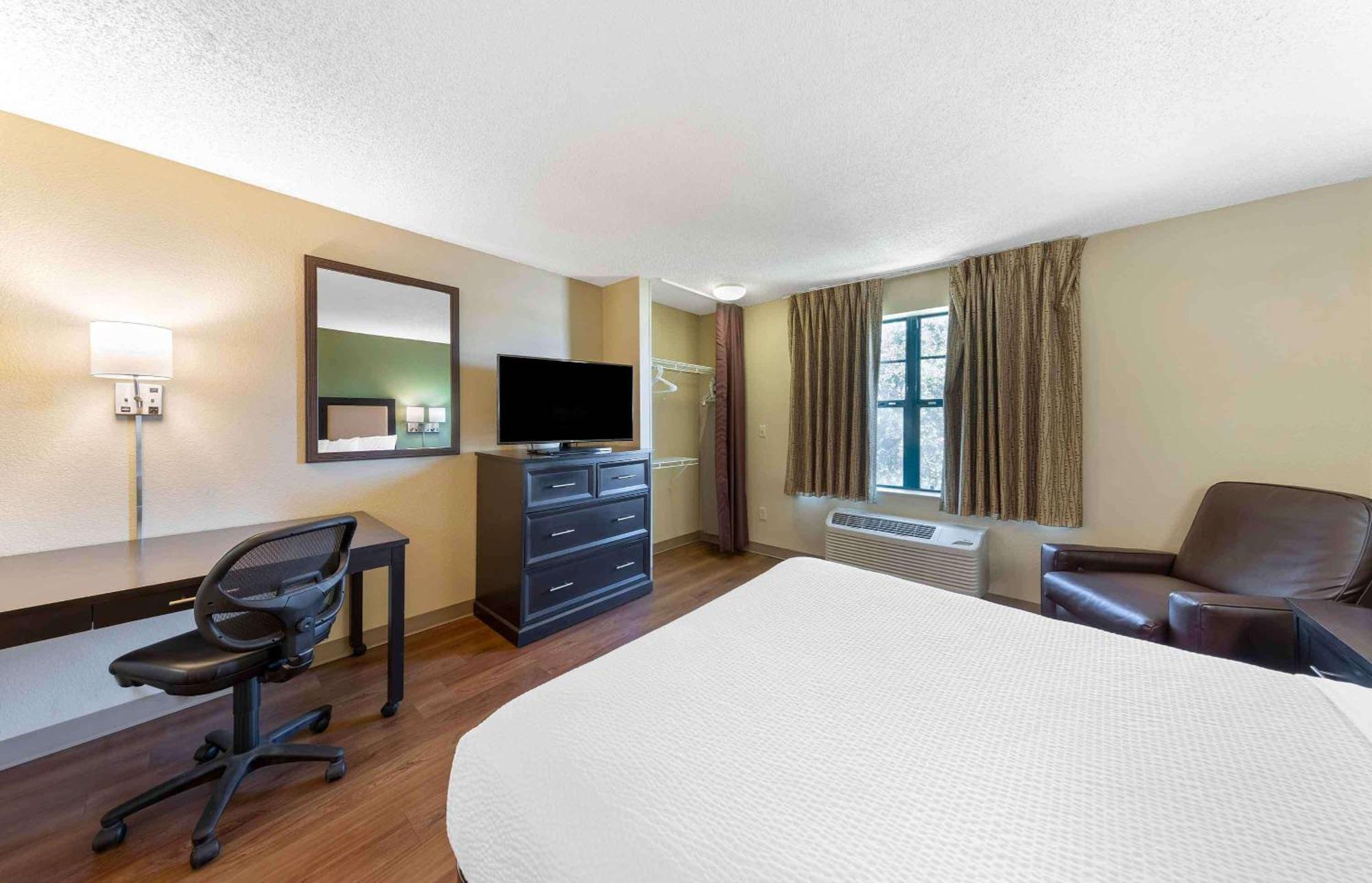 Extended Stay America Select Suites - Raleigh - Cary - Regency Parkway South Exteriér fotografie